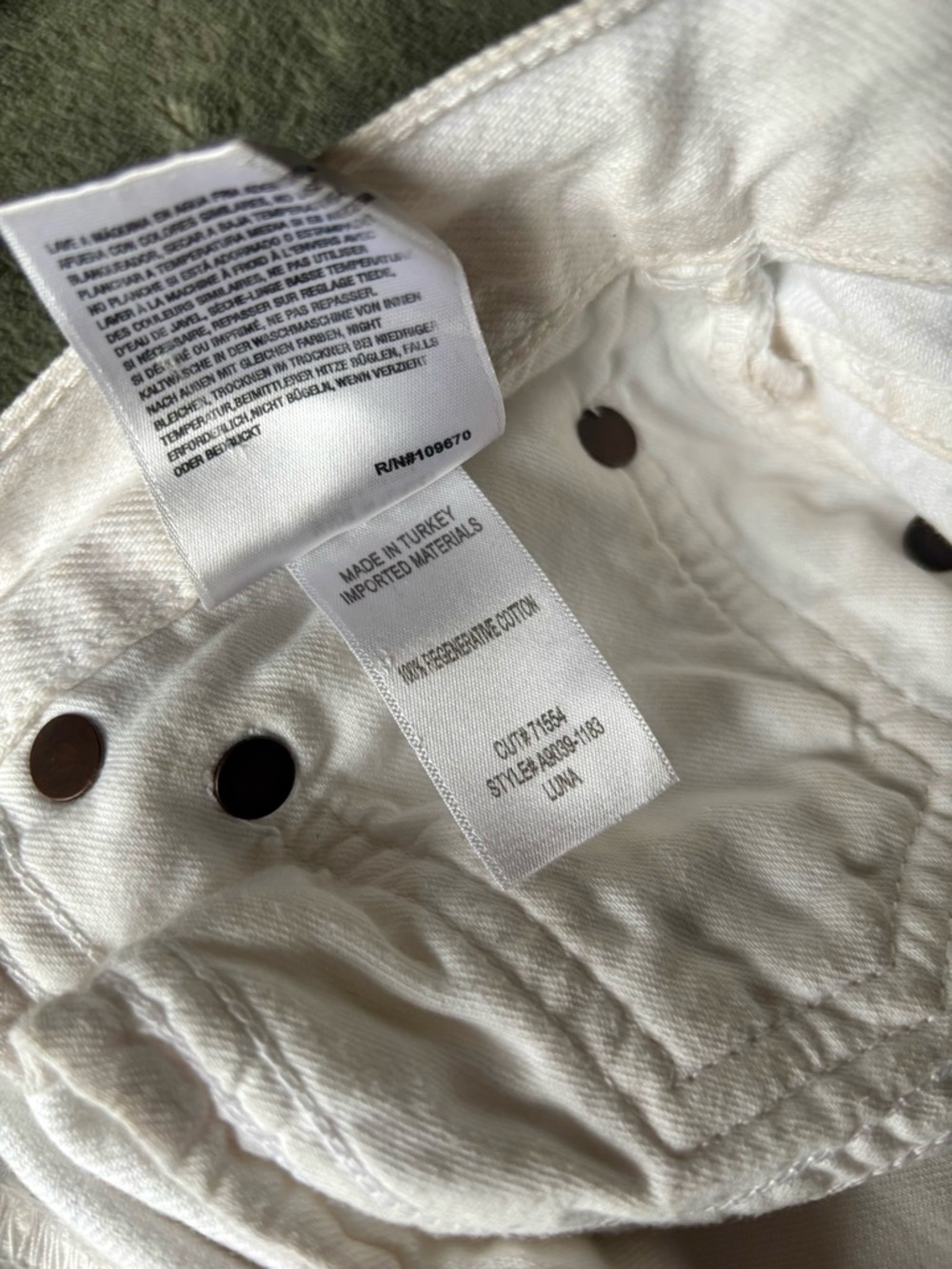 Agolde White Luna High-Rise Barrel Leg White Button-Fly Jeans - Picture 7 of 9